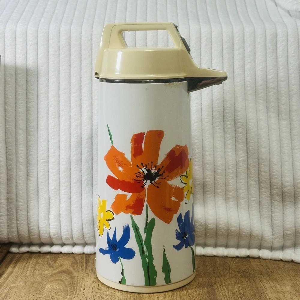 Vintage 70s Everest Vacuum‎ Air Pot Thermos APN-1900 Floral Poppies, Coffee, Tea